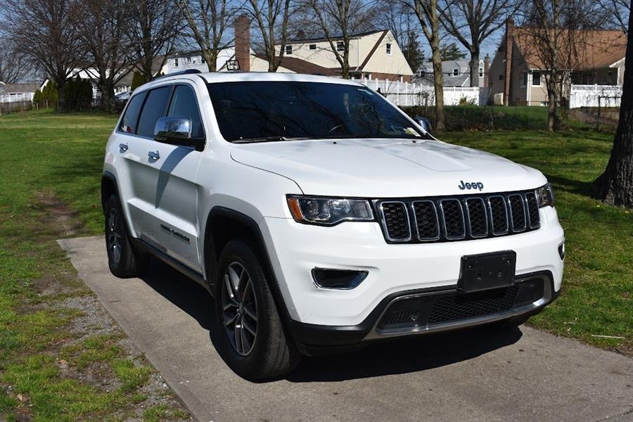 Used Jeep Grand Cherokee Limited 2018 | Certified Performance Motors. Valley Stream, New York