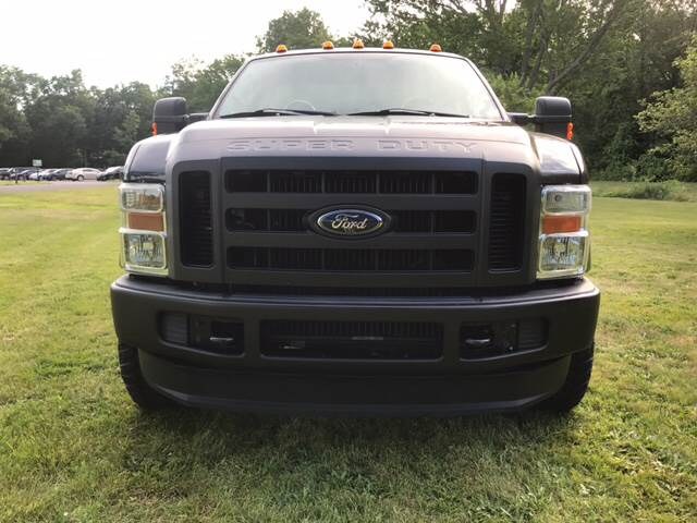 2008 Ford Super Duty F-350 SRW 4WD Reg Cab 137" XLT, available for sale in Plainville, Connecticut | Choice Group LLC Choice Motor Car. Plainville, Connecticut