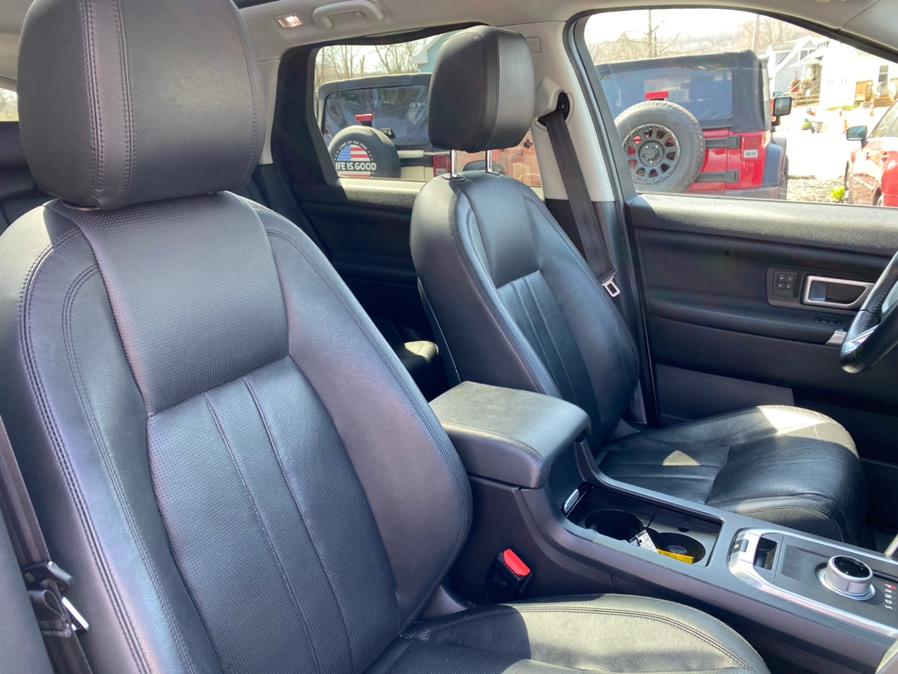 Used Land Rover Discovery Sport AWD 4dr HSE 2016 | Lava Motors 2 Inc. Canton, Connecticut Used Land Rover Discovery Sport AWD 4dr HSE 2016 | Lava Motors 2 Inc. Canton, Connecticut