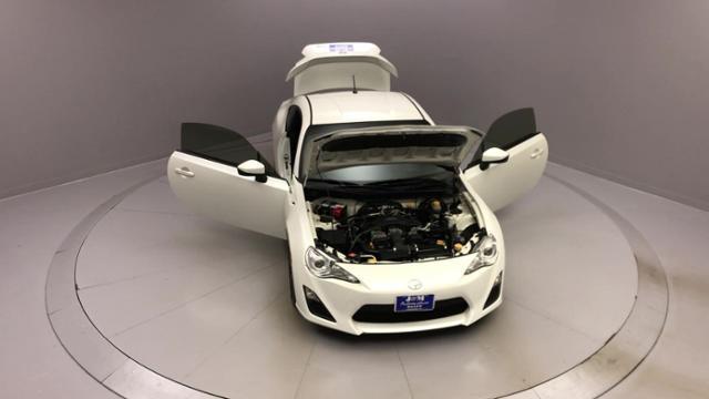 Used Scion Fr-s 2dr Cpe Man (Natl) 2013 | J&M Automotive Sls&Svc LLC. Naugatuck, Connecticut Used Scion Fr-s 2dr Cpe Man (Natl) 2013 | J&M Automotive Sls&Svc LLC. Naugatuck, Connecticut