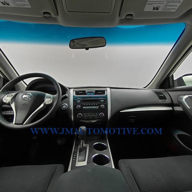 2015 Nissan Altima 4dr Sdn I4 2.5 S, available for sale in Naugatuck, Connecticut | J&M Automotive Sls&Svc LLC. Naugatuck, Connecticut 2015 Nissan Altima 4dr Sdn I4 2.5 S, available for sale in Naugatuck, Connecticut | J&M Automotive Sls&Svc LLC. Naugatuck, Connecticut