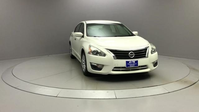 2015 Nissan Altima 4dr Sdn I4 2.5 S, available for sale in Naugatuck, Connecticut | J&M Automotive Sls&Svc LLC. Naugatuck, Connecticut 2015 Nissan Altima 4dr Sdn I4 2.5 S, available for sale in Naugatuck, Connecticut | J&M Automotive Sls&Svc LLC. Naugatuck, Connecticut