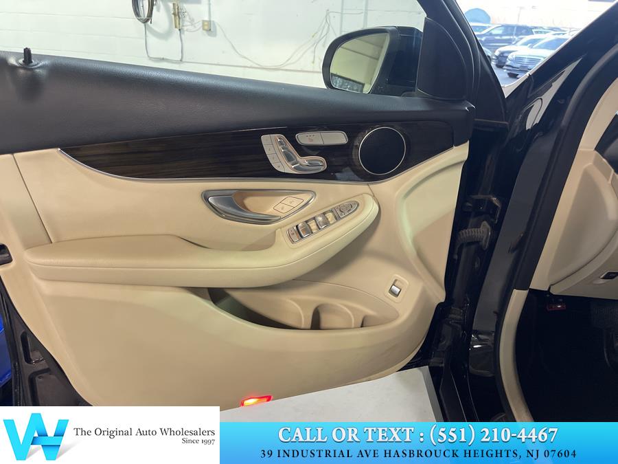 Used Mercedes-Benz GLC GLC 300 4MATIC SUV 2019 | AW Auto & Truck Wholesalers, Inc. Hasbrouck Heights, New Jersey Used Mercedes-Benz GLC GLC 300 4MATIC SUV 2019 | AW Auto & Truck Wholesalers, Inc. Hasbrouck Heights, New Jersey