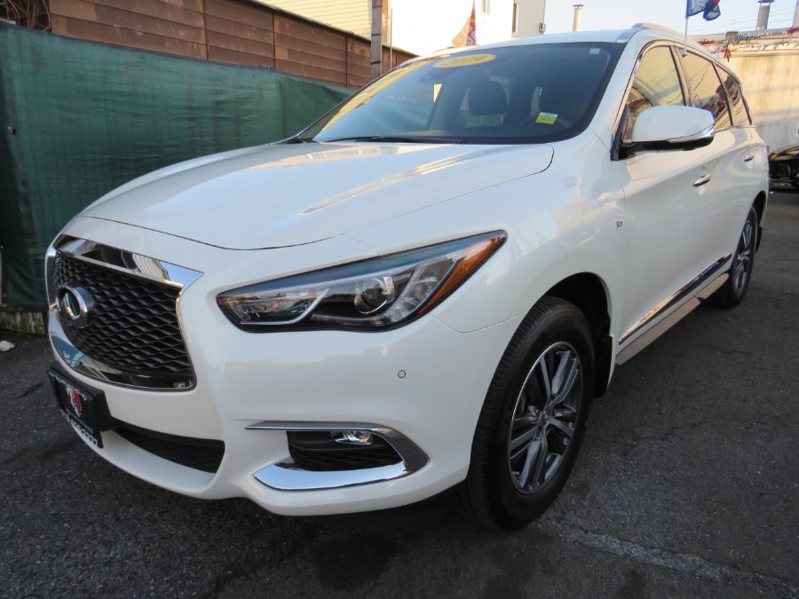 2019 INFINITI QX60 2019.5 LUXE AWD TV/DVD, available for sale in Middle Village, New York | Road Masters II INC. Middle Village, New York 2019 INFINITI QX60 2019.5 LUXE AWD TV/DVD, available for sale in Middle Village, New York | Road Masters II INC. Middle Village, New York