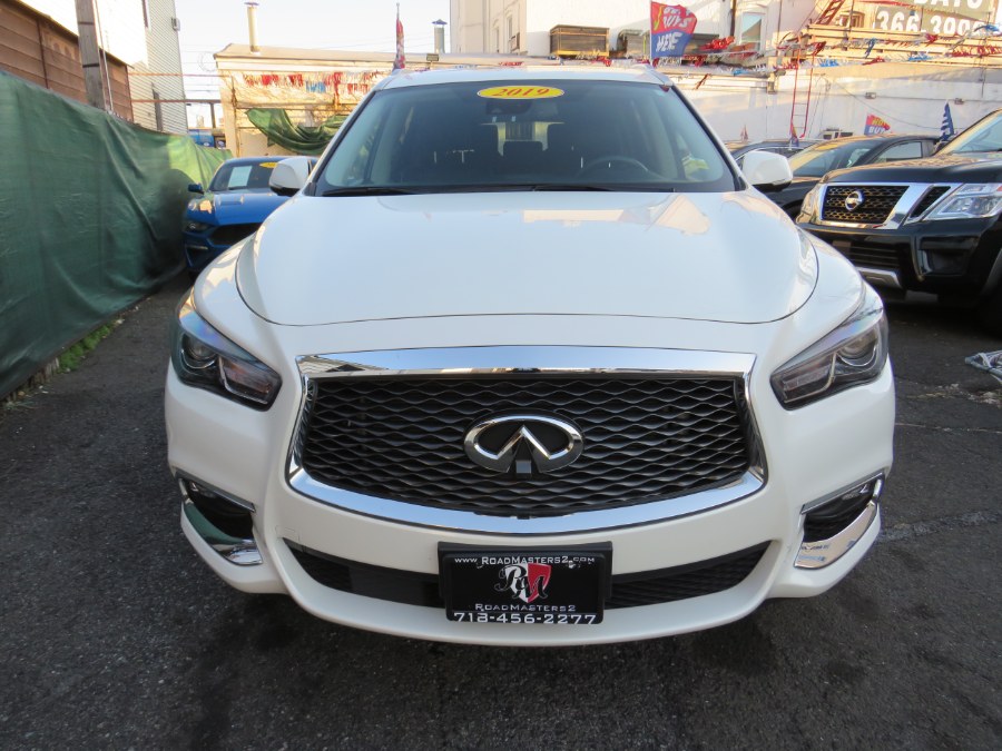 2019 INFINITI QX60 2019.5 LUXE AWD TV/DVD, available for sale in Middle Village, New York | Road Masters II INC. Middle Village, New York 2019 INFINITI QX60 2019.5 LUXE AWD TV/DVD, available for sale in Middle Village, New York | Road Masters II INC. Middle Village, New York