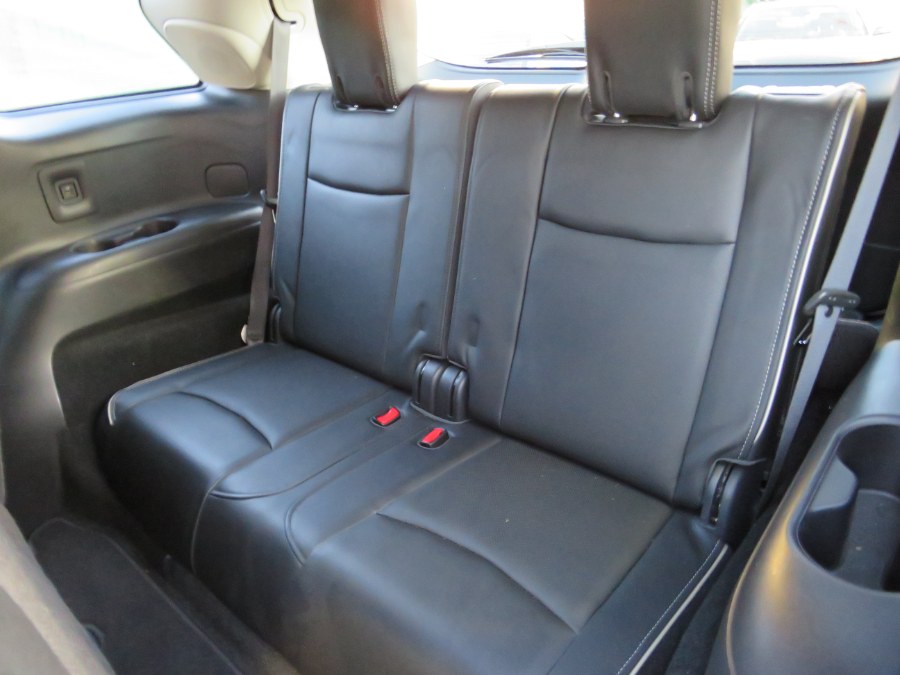 2019 INFINITI QX60 2019.5 LUXE AWD TV/DVD, available for sale in Middle Village, New York | Road Masters II INC. Middle Village, New York 2019 INFINITI QX60 2019.5 LUXE AWD TV/DVD, available for sale in Middle Village, New York | Road Masters II INC. Middle Village, New York