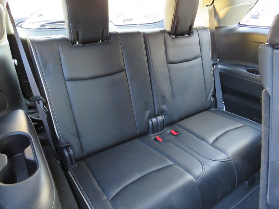 2019 INFINITI QX60 2019.5 LUXE AWD TV/DVD, available for sale in Middle Village, New York | Road Masters II INC. Middle Village, New York 2019 INFINITI QX60 2019.5 LUXE AWD TV/DVD, available for sale in Middle Village, New York | Road Masters II INC. Middle Village, New York