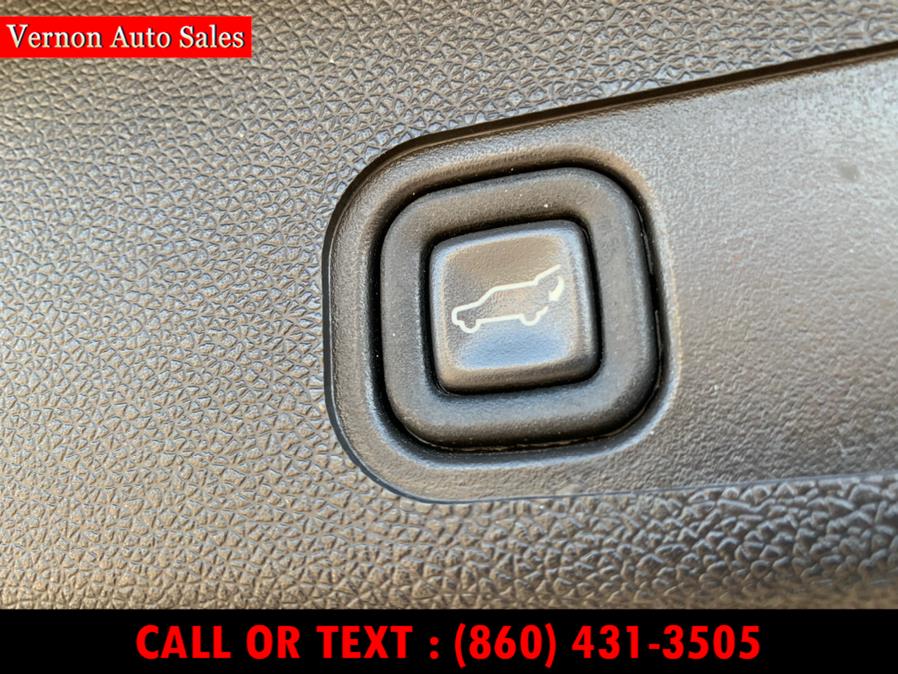 2009 GMC Yukon 4WD 4dr 1500 SLT w/4SA, available for sale in Manchester, Connecticut | Vernon Auto Sale & Service. Manchester, Connecticut 2009 GMC Yukon 4WD 4dr 1500 SLT w/4SA, available for sale in Manchester, Connecticut | Vernon Auto Sale & Service. Manchester, Connecticut