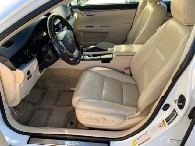 2013 Lexus Es 350 4dr Sdn, available for sale in Forestville, Maryland | Valentine Motor Company. Forestville, Maryland 2013 Lexus Es 350 4dr Sdn, available for sale in Forestville, Maryland | Valentine Motor Company. Forestville, Maryland