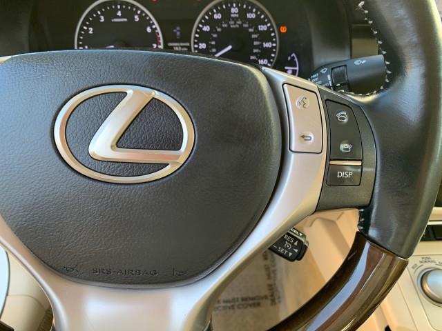 2013 Lexus Es 350 4dr Sdn, available for sale in Forestville, Maryland | Valentine Motor Company. Forestville, Maryland 2013 Lexus Es 350 4dr Sdn, available for sale in Forestville, Maryland | Valentine Motor Company. Forestville, Maryland