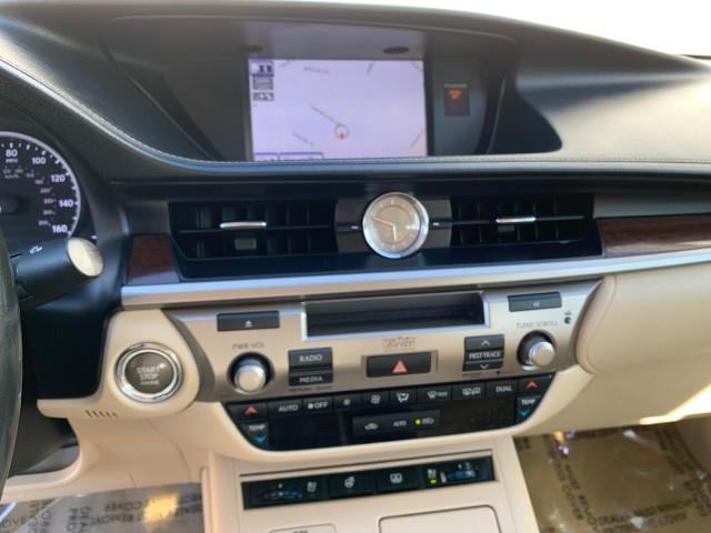 2013 Lexus Es 350 4dr Sdn, available for sale in Forestville, Maryland | Valentine Motor Company. Forestville, Maryland 2013 Lexus Es 350 4dr Sdn, available for sale in Forestville, Maryland | Valentine Motor Company. Forestville, Maryland