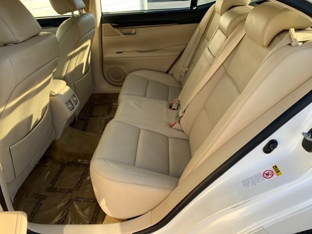 2013 Lexus Es 350 4dr Sdn, available for sale in Forestville, Maryland | Valentine Motor Company. Forestville, Maryland 2013 Lexus Es 350 4dr Sdn, available for sale in Forestville, Maryland | Valentine Motor Company. Forestville, Maryland