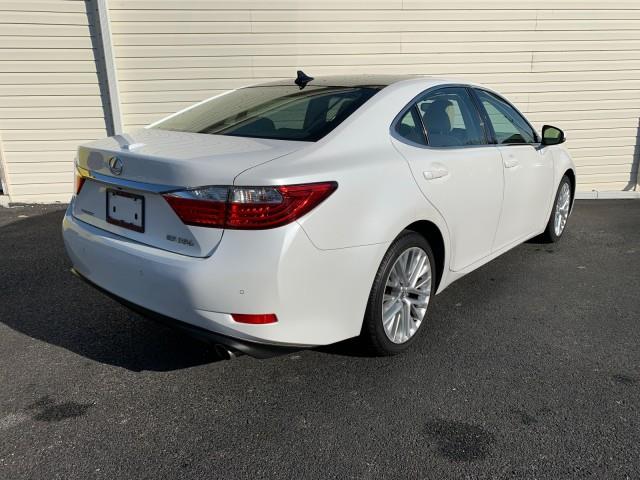 2013 Lexus Es 350 4dr Sdn, available for sale in Forestville, Maryland | Valentine Motor Company. Forestville, Maryland 2013 Lexus Es 350 4dr Sdn, available for sale in Forestville, Maryland | Valentine Motor Company. Forestville, Maryland