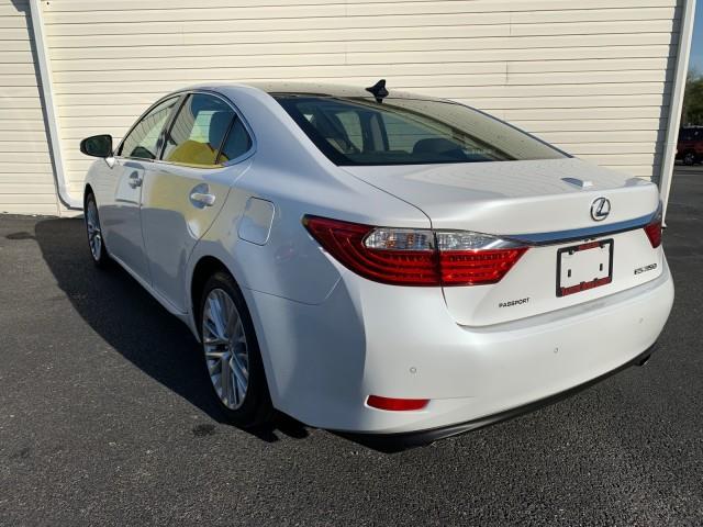 2013 Lexus Es 350 4dr Sdn, available for sale in Forestville, Maryland | Valentine Motor Company. Forestville, Maryland 2013 Lexus Es 350 4dr Sdn, available for sale in Forestville, Maryland | Valentine Motor Company. Forestville, Maryland