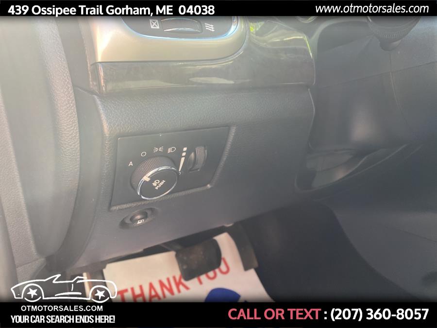 Used Jeep Grand Cherokee 4WD 4dr Laredo 2011 | Ossipee Trail Motor Sales. Gorham, Maine Used Jeep Grand Cherokee 4WD 4dr Laredo 2011 | Ossipee Trail Motor Sales. Gorham, Maine