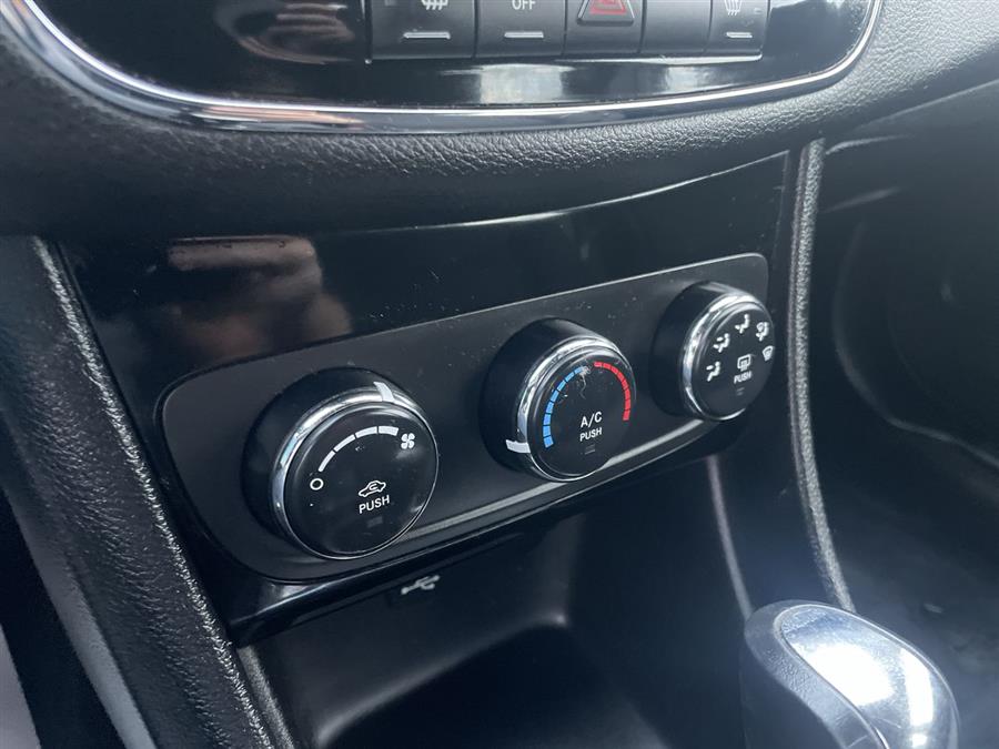 2013 Chrysler 200 4dr Sdn LX, available for sale in Elida, Ohio | Josh's All Under Ten LLC. Elida, Ohio 2013 Chrysler 200 4dr Sdn LX, available for sale in Elida, Ohio | Josh's All Under Ten LLC. Elida, Ohio