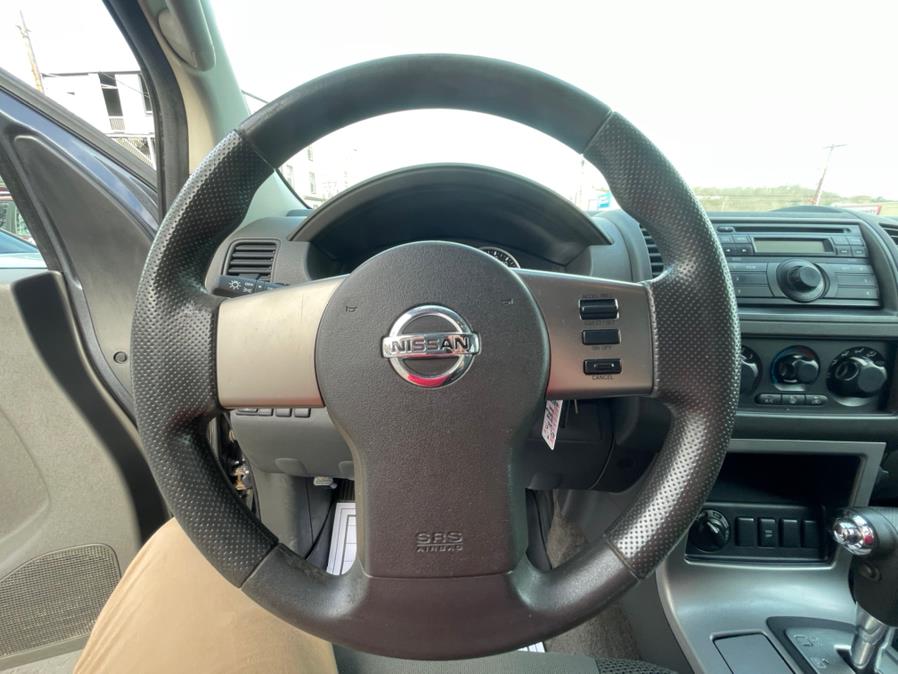 Used Nissan Pathfinder 4WD 4dr V6 S 2010 | House of Cars LLC. Waterbury, Connecticut