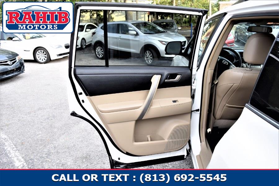 2011 Toyota Highlander 4WD 4dr V6 Base, available for sale in Winter Park, Florida | Rahib Motors. Winter Park, Florida 2011 Toyota Highlander 4WD 4dr V6 Base, available for sale in Winter Park, Florida | Rahib Motors. Winter Park, Florida