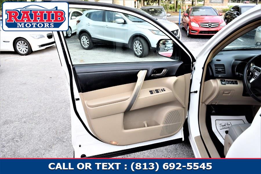 2011 Toyota Highlander 4WD 4dr V6 Base, available for sale in Winter Park, Florida | Rahib Motors. Winter Park, Florida 2011 Toyota Highlander 4WD 4dr V6 Base, available for sale in Winter Park, Florida | Rahib Motors. Winter Park, Florida