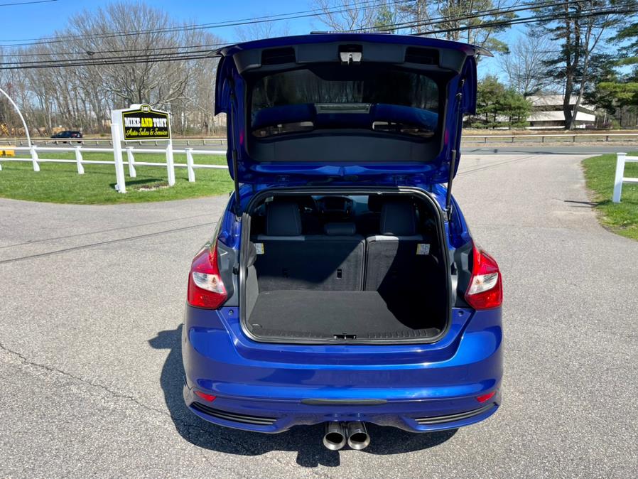 2013 Ford Focus 5dr HB ST, available for sale in South Windsor, Connecticut | Mike And Tony Auto Sales, Inc. South Windsor, Connecticut 2013 Ford Focus 5dr HB ST, available for sale in South Windsor, Connecticut | Mike And Tony Auto Sales, Inc. South Windsor, Connecticut