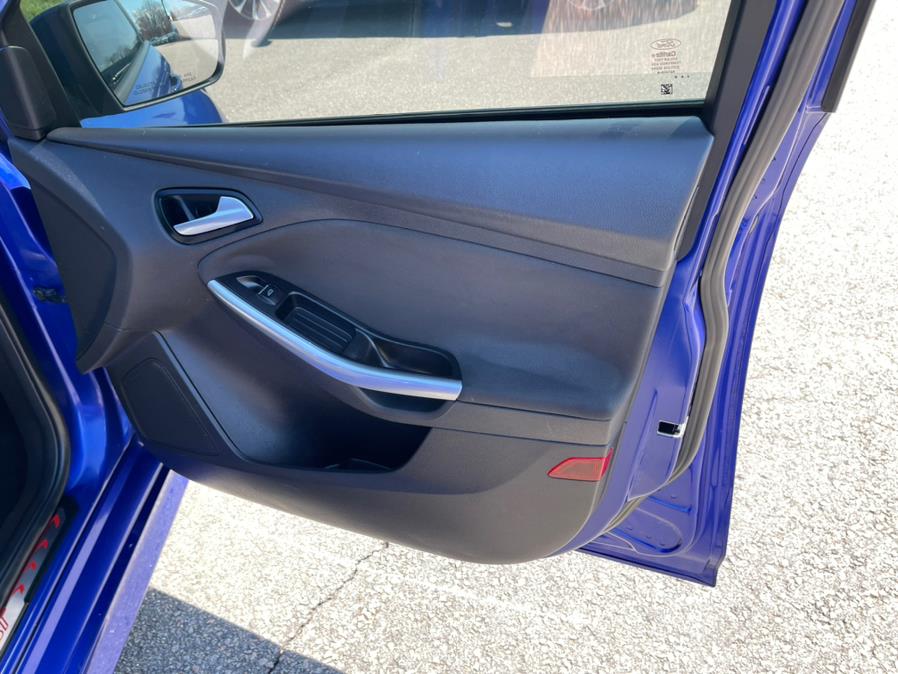 2013 Ford Focus 5dr HB ST, available for sale in South Windsor, Connecticut | Mike And Tony Auto Sales, Inc. South Windsor, Connecticut 2013 Ford Focus 5dr HB ST, available for sale in South Windsor, Connecticut | Mike And Tony Auto Sales, Inc. South Windsor, Connecticut