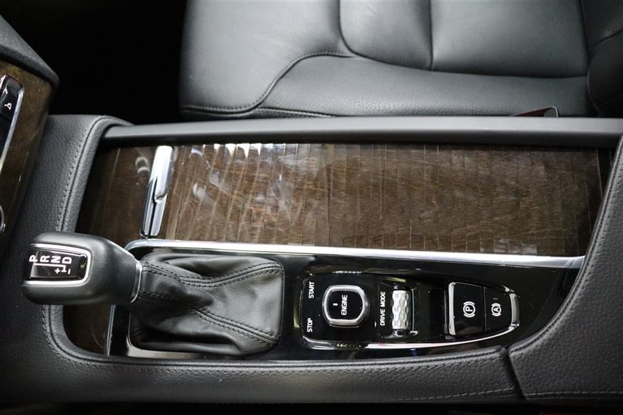 2016 Volvo Xc90 T6 AWD, available for sale in Paterson, New Jersey | Fast Track Motors. Paterson, New Jersey 2016 Volvo Xc90 T6 AWD, available for sale in Paterson, New Jersey | Fast Track Motors. Paterson, New Jersey