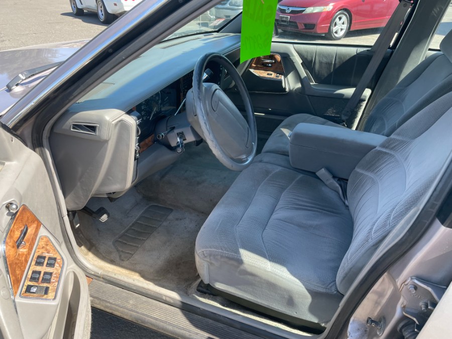 Used Buick Century 4dr Sdn Limited SL 1996 | CT Car Co LLC. East Windsor, Connecticut