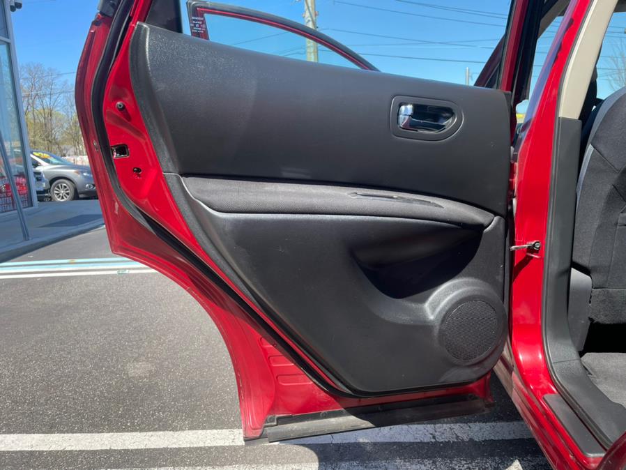 2014 Nissan Rogue Select S. LOW MILES!, available for sale in Elmont, New York | Sunrise of Elmont. Elmont, New York 2014 Nissan Rogue Select S. LOW MILES!, available for sale in Elmont, New York | Sunrise of Elmont. Elmont, New York