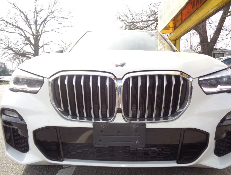 2019 BMW X5 M-Sport 1 OWNER! LOW MILES!, available for sale in Elmont, New York | Sunrise of Elmont. Elmont, New York 2019 BMW X5 M-Sport 1 OWNER! LOW MILES!, available for sale in Elmont, New York | Sunrise of Elmont. Elmont, New York