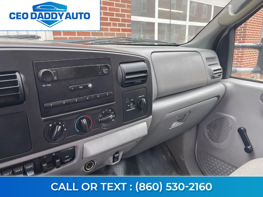 Used Ford Super Duty F-550 DRW Reg Cab 165" WB 84" CA XL 2006 | CEO DADDY AUTO. Online only, Connecticut Used Ford Super Duty F-550 DRW Reg Cab 165" WB 84" CA XL 2006 | CEO DADDY AUTO. Online only, Connecticut