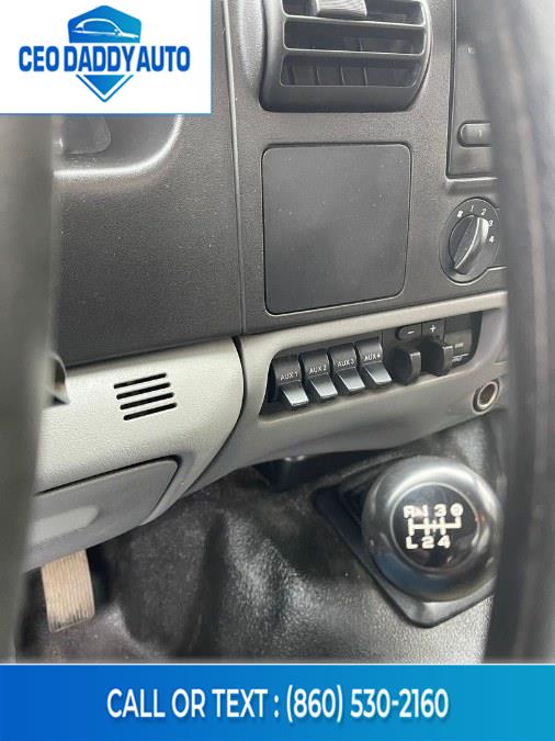 Used Ford Super Duty F-550 DRW Reg Cab 165" WB 84" CA XL 2006 | CEO DADDY AUTO. Online only, Connecticut Used Ford Super Duty F-550 DRW Reg Cab 165" WB 84" CA XL 2006 | CEO DADDY AUTO. Online only, Connecticut