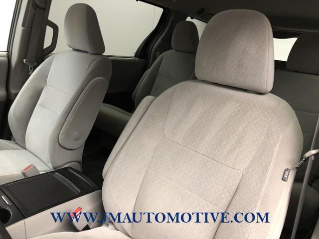 2015 Toyota Sienna 5dr 8-Pass Van LE FWD, available for sale in Naugatuck, Connecticut | J&M Automotive Sls&Svc LLC. Naugatuck, Connecticut 2015 Toyota Sienna 5dr 8-Pass Van LE FWD, available for sale in Naugatuck, Connecticut | J&M Automotive Sls&Svc LLC. Naugatuck, Connecticut