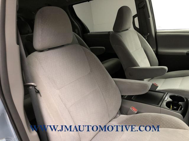 2015 Toyota Sienna 5dr 8-Pass Van LE FWD, available for sale in Naugatuck, Connecticut | J&M Automotive Sls&Svc LLC. Naugatuck, Connecticut 2015 Toyota Sienna 5dr 8-Pass Van LE FWD, available for sale in Naugatuck, Connecticut | J&M Automotive Sls&Svc LLC. Naugatuck, Connecticut