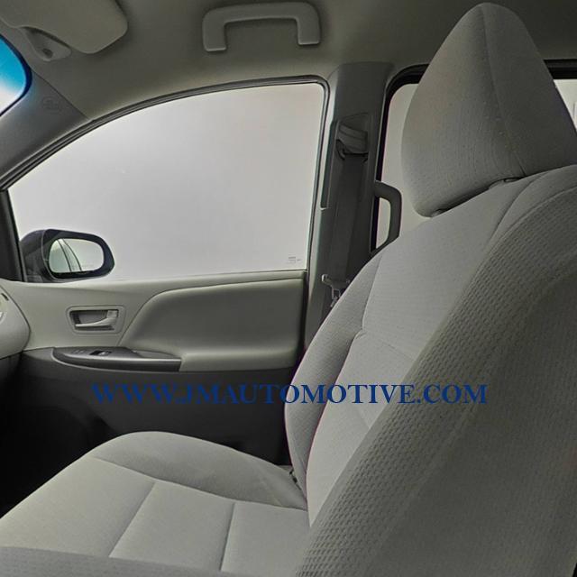 2015 Toyota Sienna 5dr 8-Pass Van LE FWD, available for sale in Naugatuck, Connecticut | J&M Automotive Sls&Svc LLC. Naugatuck, Connecticut 2015 Toyota Sienna 5dr 8-Pass Van LE FWD, available for sale in Naugatuck, Connecticut | J&M Automotive Sls&Svc LLC. Naugatuck, Connecticut