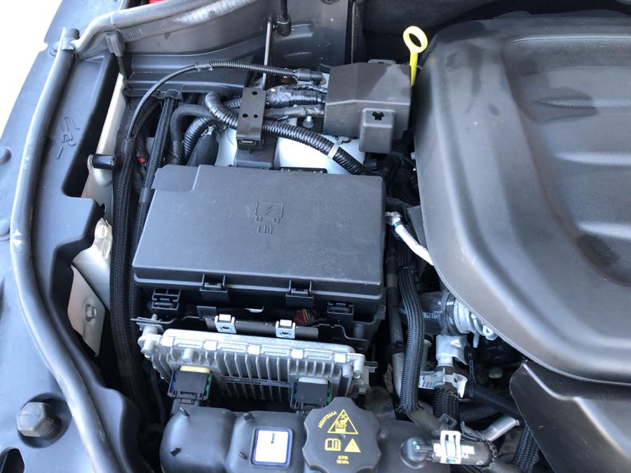 2016 Jeep Grand Cherokee 4WD 4dr High Overland, available for sale in Waterbury, Connecticut | National Auto Brokers, Inc.. Waterbury, Connecticut 2016 Jeep Grand Cherokee 4WD 4dr High Overland, available for sale in Waterbury, Connecticut | National Auto Brokers, Inc.. Waterbury, Connecticut
