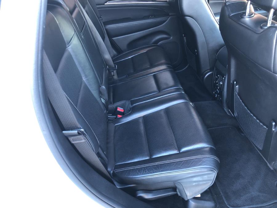 2016 Jeep Grand Cherokee 4WD 4dr High Overland, available for sale in Waterbury, Connecticut | National Auto Brokers, Inc.. Waterbury, Connecticut 2016 Jeep Grand Cherokee 4WD 4dr High Overland, available for sale in Waterbury, Connecticut | National Auto Brokers, Inc.. Waterbury, Connecticut