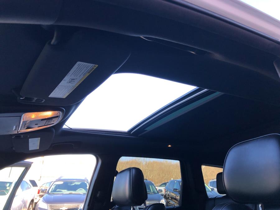 2016 Jeep Grand Cherokee 4WD 4dr High Overland, available for sale in Waterbury, Connecticut | National Auto Brokers, Inc.. Waterbury, Connecticut 2016 Jeep Grand Cherokee 4WD 4dr High Overland, available for sale in Waterbury, Connecticut | National Auto Brokers, Inc.. Waterbury, Connecticut