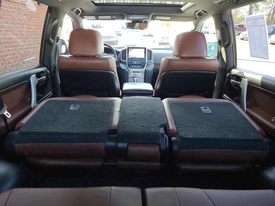 Used Toyota Land Cruiser 4WD 2019 | National Auto Brokers, Inc.. Waterbury, Connecticut Used Toyota Land Cruiser 4WD 2019 | National Auto Brokers, Inc.. Waterbury, Connecticut