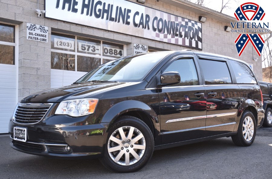 Used Chrysler Town & Country 4dr Wgn Touring 2013 | Highline Car Connection. Waterbury, Connecticut
