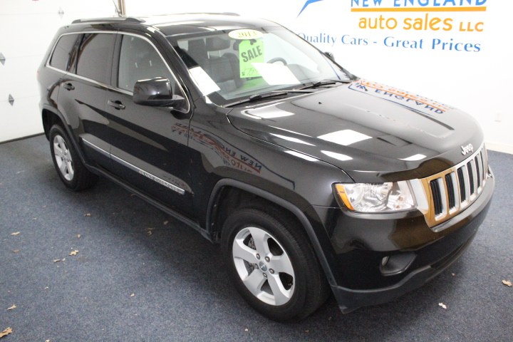 2013 Jeep Grand Cherokee 4WD 4dr Laredo, available for sale in Plainville, Connecticut | New England Auto Sales LLC. Plainville, Connecticut 2013 Jeep Grand Cherokee 4WD 4dr Laredo, available for sale in Plainville, Connecticut | New England Auto Sales LLC. Plainville, Connecticut