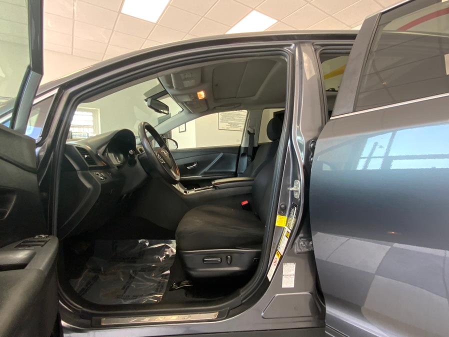 Used Toyota Venza 4dr Wgn I4 AWD LE (Natl) 2013 | Franklin Motors Auto Sales LLC. Hartford, Connecticut Used Toyota Venza 4dr Wgn I4 AWD LE (Natl) 2013 | Franklin Motors Auto Sales LLC. Hartford, Connecticut