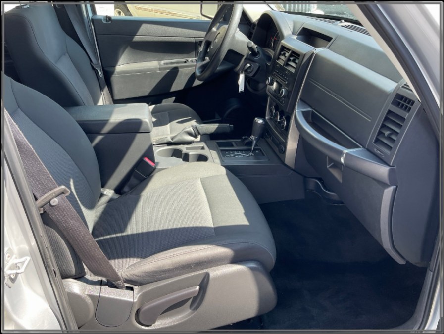 2009 Jeep Liberty 4WD 4dr Sport, available for sale in Huntington Station, New York | My Auto Inc.. Huntington Station, New York 2009 Jeep Liberty 4WD 4dr Sport, available for sale in Huntington Station, New York | My Auto Inc.. Huntington Station, New York