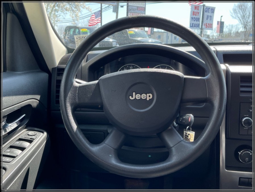 2009 Jeep Liberty 4WD 4dr Sport, available for sale in Huntington Station, New York | My Auto Inc.. Huntington Station, New York 2009 Jeep Liberty 4WD 4dr Sport, available for sale in Huntington Station, New York | My Auto Inc.. Huntington Station, New York