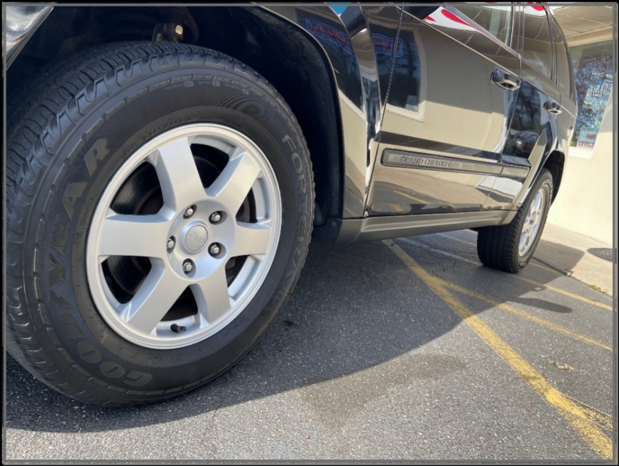 2009 Jeep Grand Cherokee 4WD 4dr Laredo, available for sale in Huntington Station, New York | My Auto Inc.. Huntington Station, New York 2009 Jeep Grand Cherokee 4WD 4dr Laredo, available for sale in Huntington Station, New York | My Auto Inc.. Huntington Station, New York