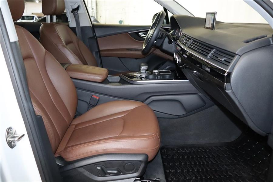 Used Audi Q7 PREMIUM PLUS 2018 | Fast Track Motors. Paterson, New Jersey Used Audi Q7 PREMIUM PLUS 2018 | Fast Track Motors. Paterson, New Jersey