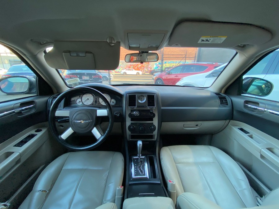 Used Chrysler 300 4dr Sdn 300 Touring 2006 | RT Auto Center LLC. Newark, New Jersey Used Chrysler 300 4dr Sdn 300 Touring 2006 | RT Auto Center LLC. Newark, New Jersey