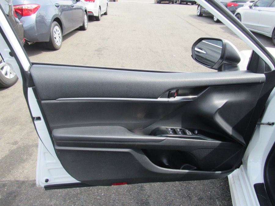 Used Toyota Camry SE Auto (Natl) 2020 | NJ Used Cars Center. Irvington, New Jersey Used Toyota Camry SE Auto (Natl) 2020 | NJ Used Cars Center. Irvington, New Jersey