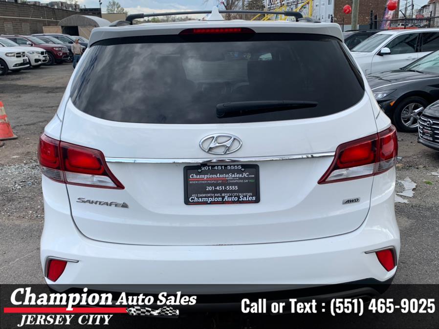 Used Hyundai Santa Fe SE 3.3L Auto AWD 2017 | Champion Auto Sales of JC. Jersey City, New Jersey Used Hyundai Santa Fe SE 3.3L Auto AWD 2017 | Champion Auto Sales of JC. Jersey City, New Jersey