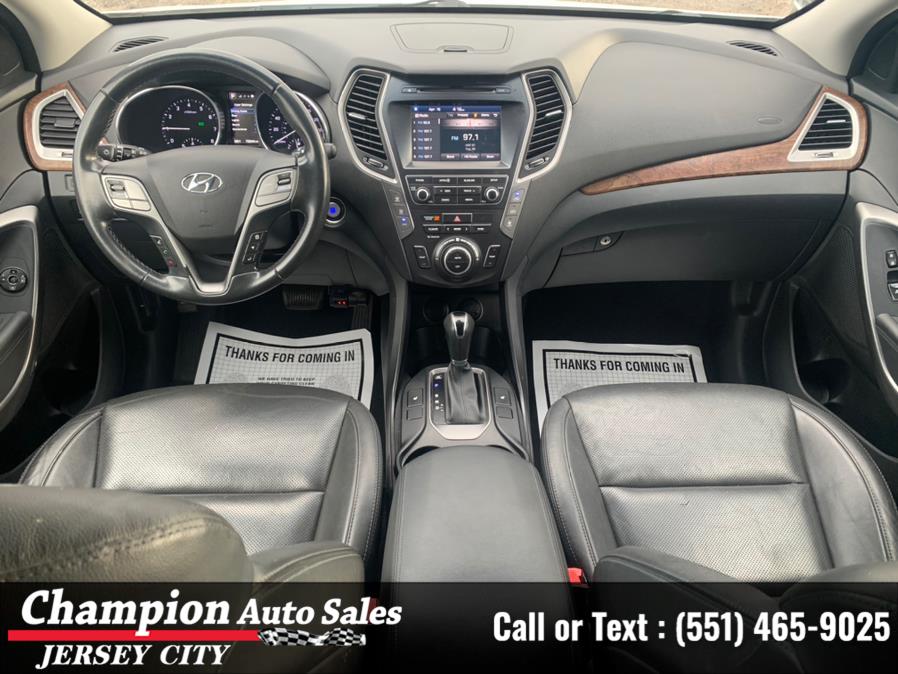 Used Hyundai Santa Fe SE 3.3L Auto AWD 2017 | Champion Auto Sales of JC. Jersey City, New Jersey Used Hyundai Santa Fe SE 3.3L Auto AWD 2017 | Champion Auto Sales of JC. Jersey City, New Jersey
