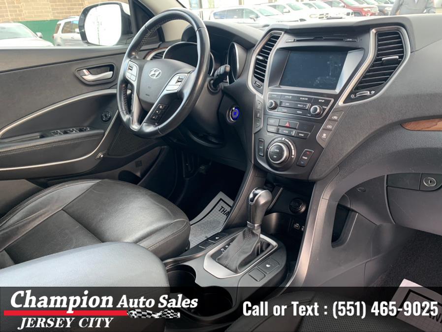 Used Hyundai Santa Fe SE 3.3L Auto AWD 2017 | Champion Auto Sales of JC. Jersey City, New Jersey Used Hyundai Santa Fe SE 3.3L Auto AWD 2017 | Champion Auto Sales of JC. Jersey City, New Jersey